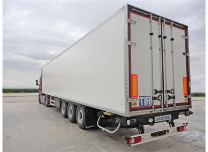 ecofrigo-refrigerated-truck-boxes-3.jpg