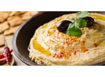 hummus-1.jpg