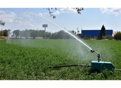 MOBILE IRRIGATION MACHINES