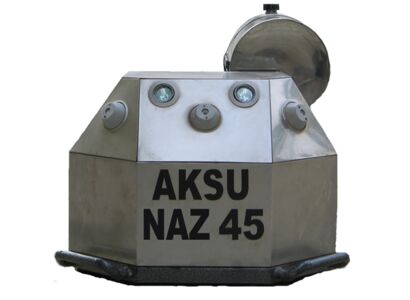 naz-2045.jpg